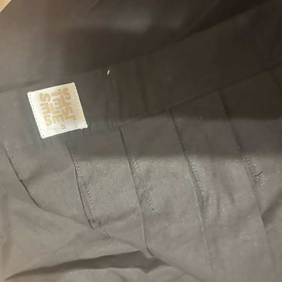 Eliya the Label Ivy Prep Skirt - Picture 7 of 7